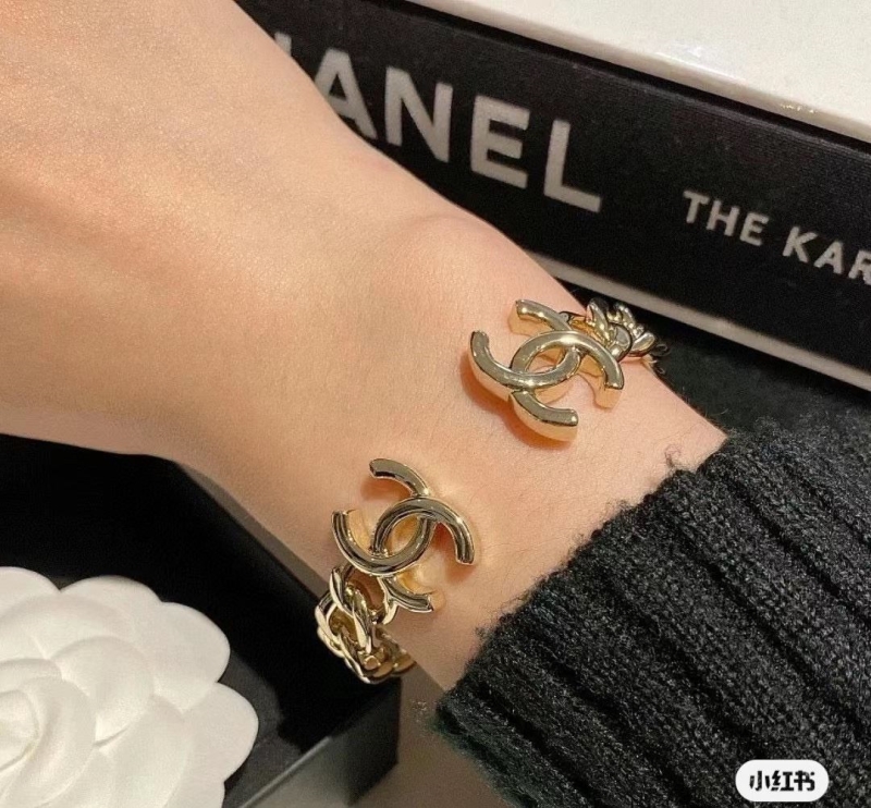 Ch**el bracelets